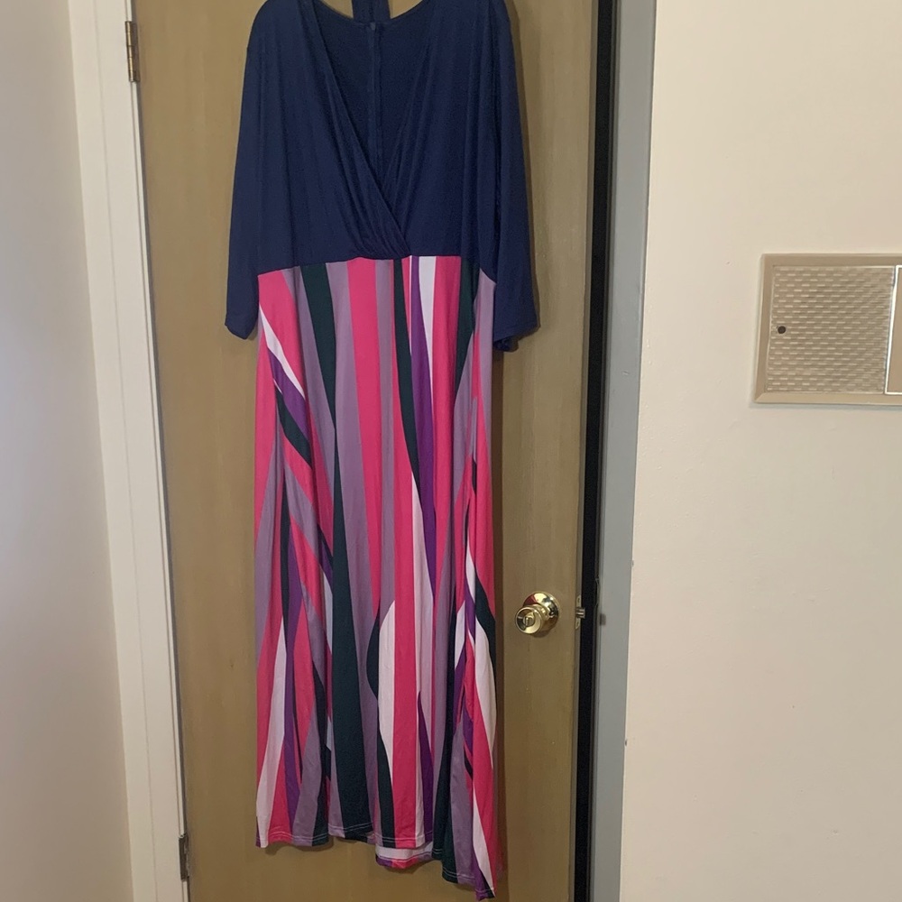💙🩷EASE INTO SPRING WITH THIS BEAUTIFUL PULLOVER PLUS SIZE 5X LONG DRESS!💙🩷